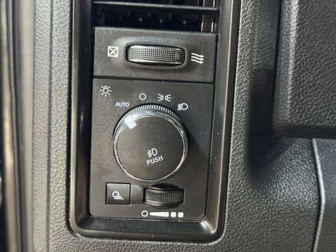 Used 2018 RAM 1500 Rebel w/ Luxury Group AWD/4WD image 19