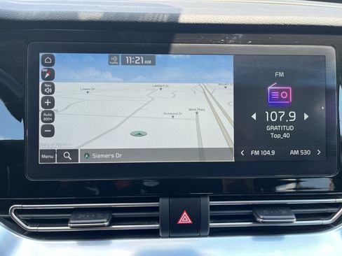 Used 2022 Kia Niro EX Premium FWD image 24