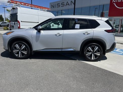 Certified 2022 Nissan Rogue SL w/ SL Premium Package image 2