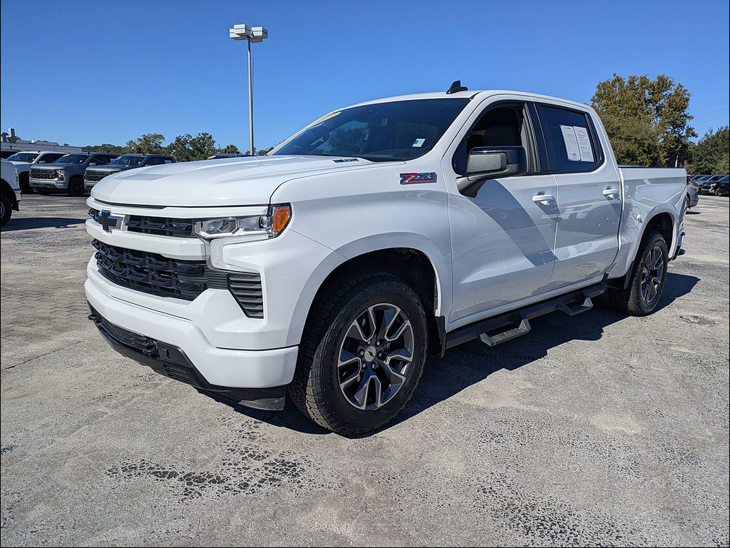 Used 2023 Chevrolet Silverado 1500 RST w/ Z71 Off-Road Package AWD/4WD image 10