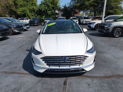 Used 2023 Hyundai Sonata Limited FWD image 2