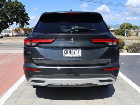 Used 2024 Mitsubishi Outlander SE Black Edition image 6