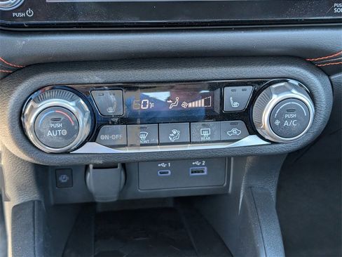 New 2025 Nissan Versa SR w/ Trunk Package image 28