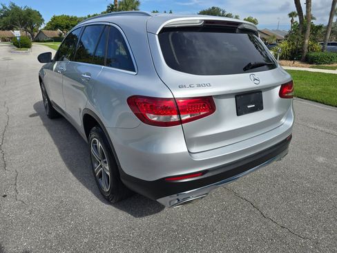 Used 2019 Mercedes-Benz GLC 300 w/ Premium Package image 7