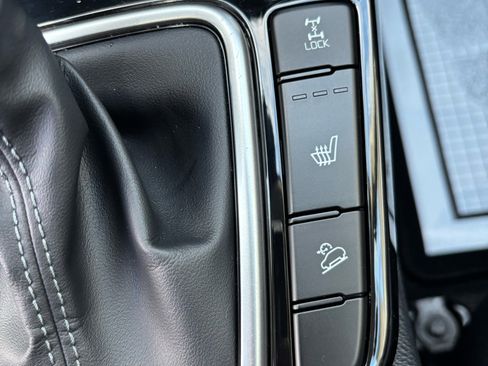Used 2023 Kia Seltos SX image 22