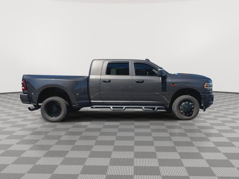 Used 2024 RAM 3500 Laramie w/ Night Edition AWD/4WD image 9