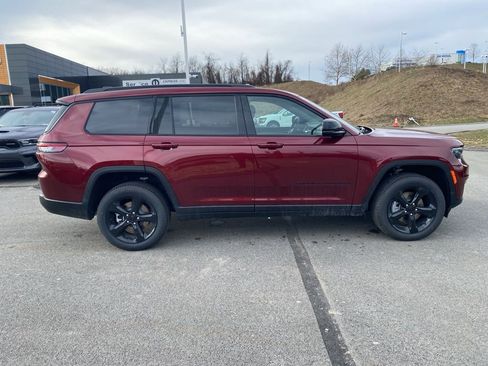 New 2025 Jeep Grand Cherokee L Limited w/ Black Appearance Package image 2