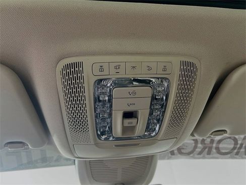 Used 2020 Mercedes-Benz GLE 350 4MATIC w/ Premium Package image 19