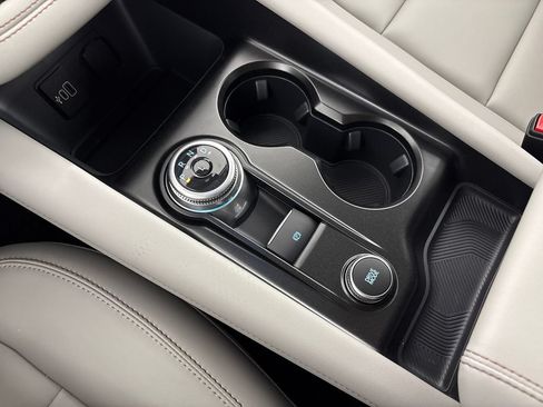 New 2026 Ford Explorer Active w/ Active Comfort Package RWD image 27