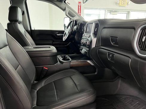 Used 2021 GMC Sierra 2500 SLT w/ SLT Premium Package AWD/4WD image 30