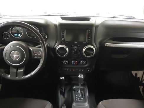 Used 2017 Jeep Wrangler Unlimited Sahara w/ Dual Top Group image 26