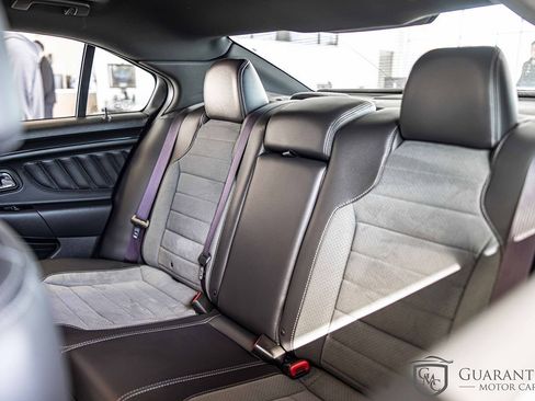 Used 2018 Ford Taurus SHO image 32