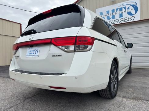 Used 2014 Honda Odyssey Touring image 16