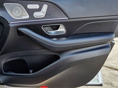 Used 2021 Mercedes-Benz GLE 350 4MATIC image 36