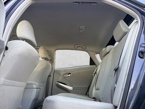 Used 2015 Toyota Prius Two FWD image 22