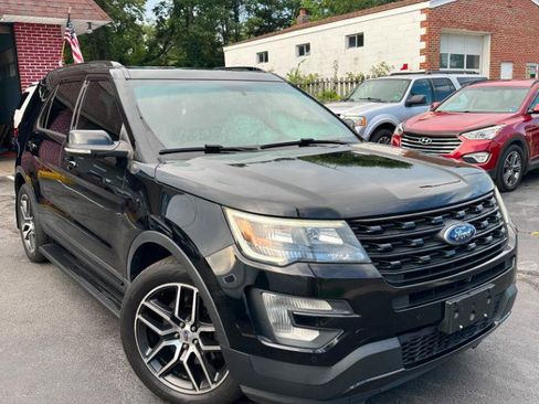 Used 2016 Ford Explorer Sport w/ Equipment Group 401A AWD/4WD image 8