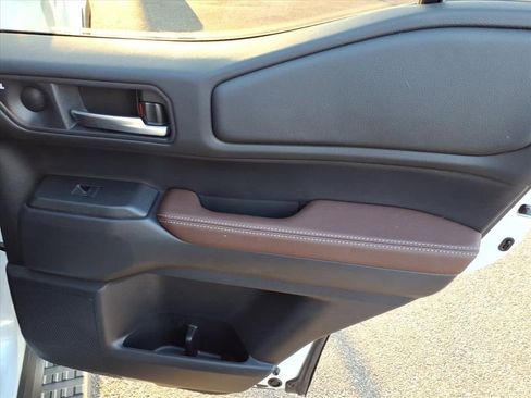 Used 2024 Toyota Land Cruiser image 19