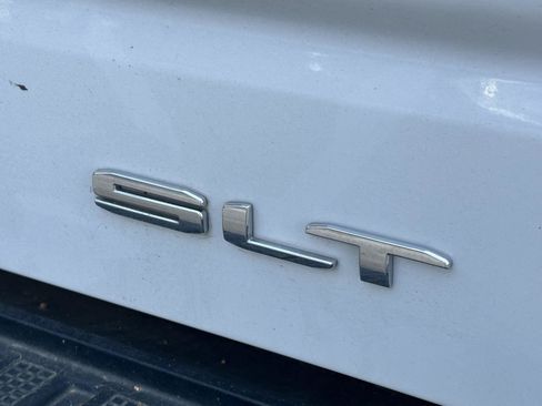 Used 2025 GMC Sierra 1500 SLT AWD/4WD image 10