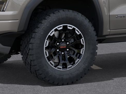 New 2026 GMC Canyon AT4 w/ Technology Plus Package AWD/4WD image 9