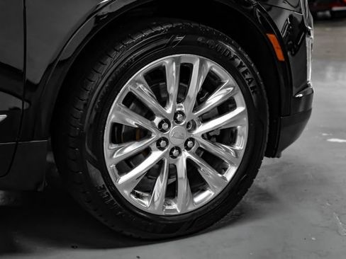 Used 2019 Cadillac XT5 Premium Luxury w/ Advanced Security Package FWD image 47
