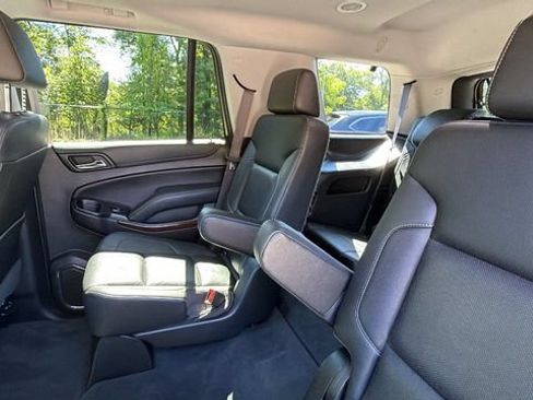 Used 2019 GMC Yukon SLT AWD/4WD image 32