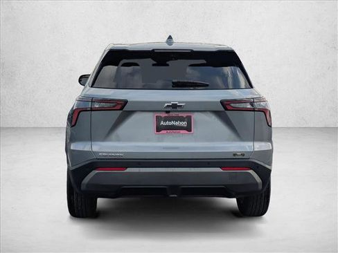 New 2026 Chevrolet Equinox LT w/ Safety and Technology Package image 7