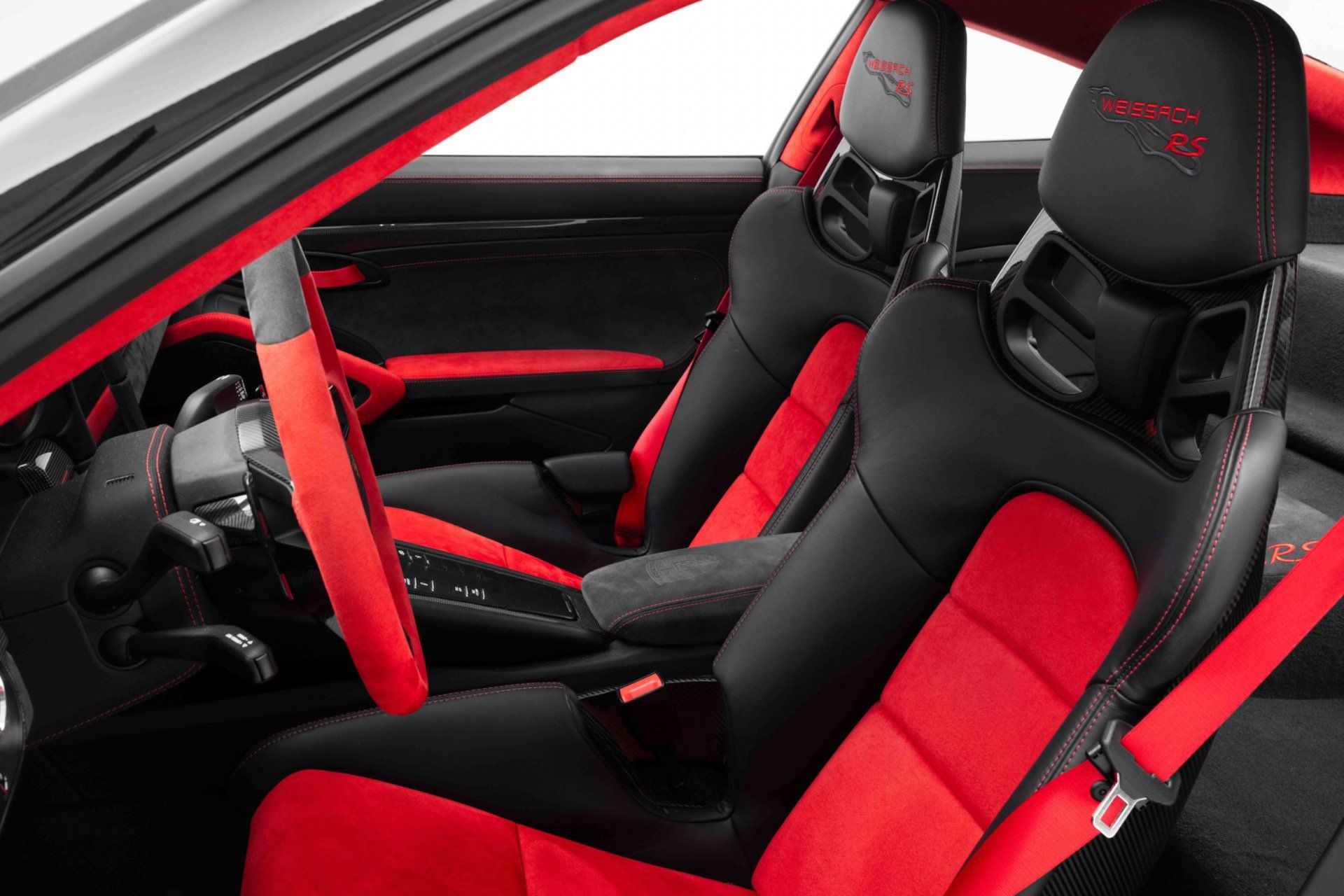 Used 2018 Porsche 911 GT2 RS RWD image 14