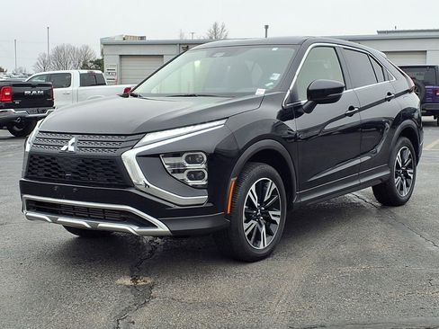 Used 2025 Mitsubishi Eclipse Cross SE image 2