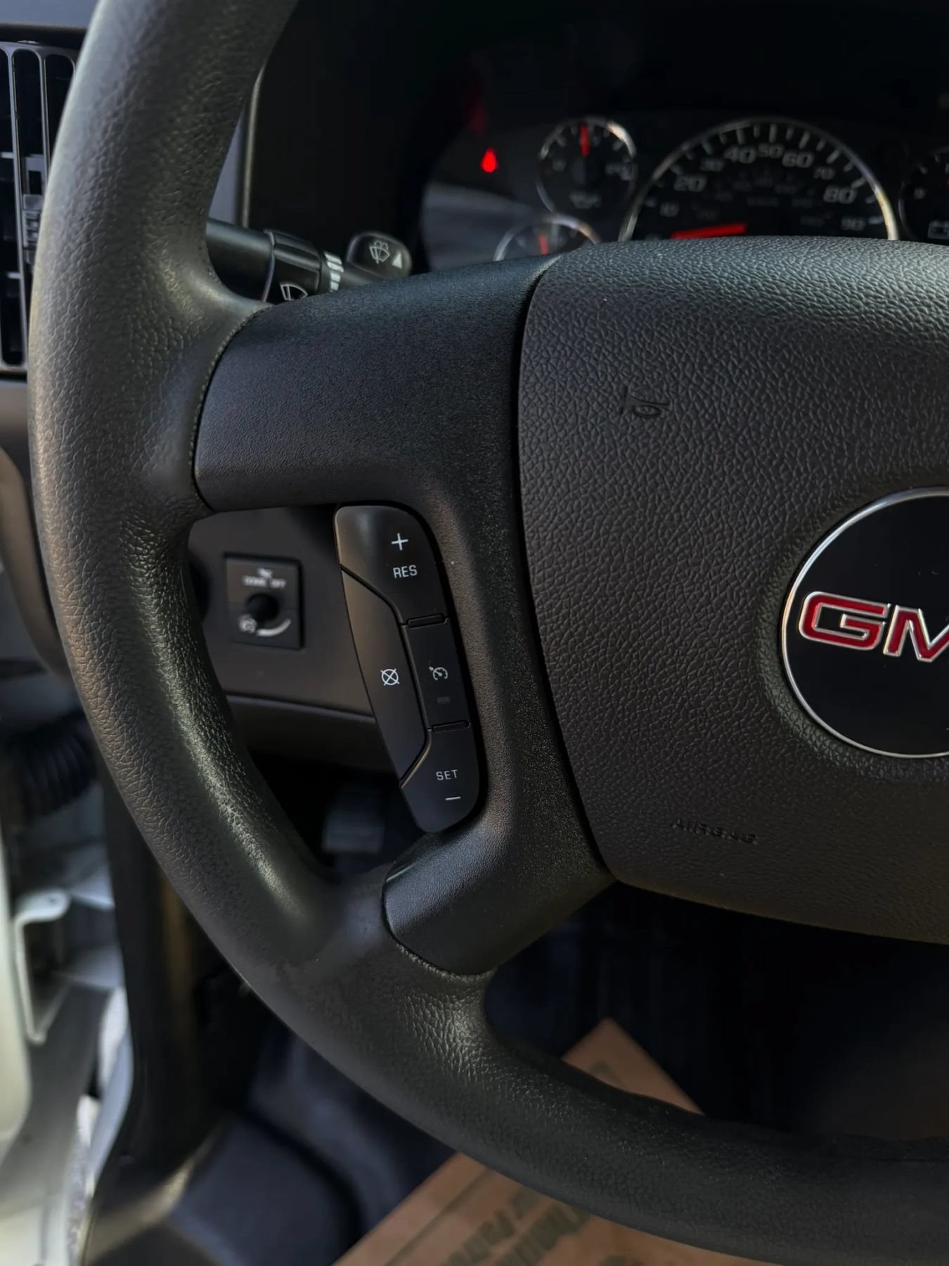 Used 2023 GMC Savana 2500 Extended w/ Driver Convenience Package RWD image 33