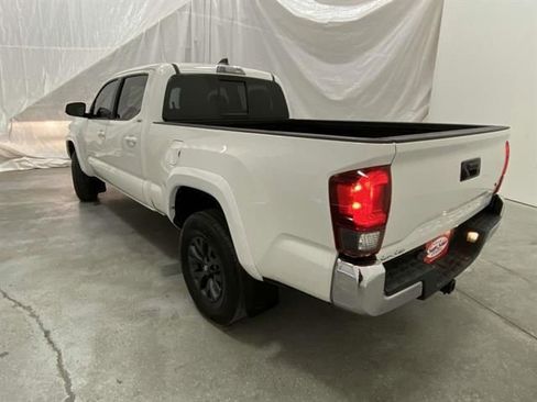 Used 2022 Toyota Tacoma SR5 image 16