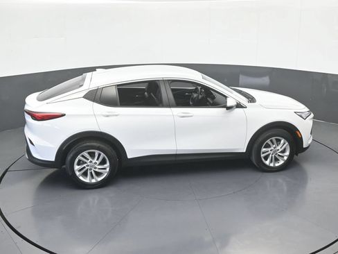 Used 2025 Buick Envista Preferred FWD image 45