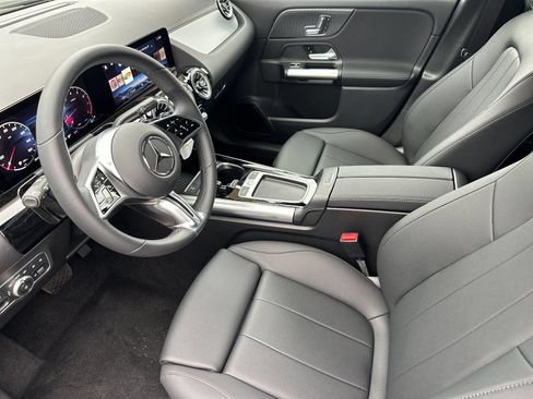Used 2025 Mercedes-Benz GLA 250 image 10