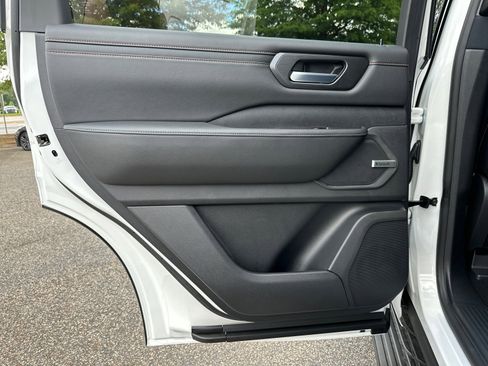 New 2025 Nissan Armada PRO-4X image 22