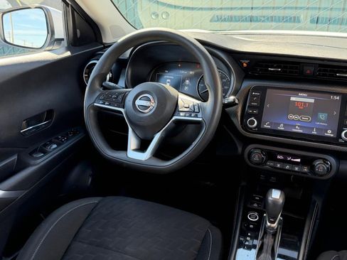 Used 2022 Nissan Kicks SV image 24