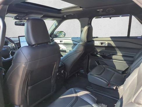 Used 2023 Ford Explorer ST w/ Equipment Group 401A AWD/4WD image 16