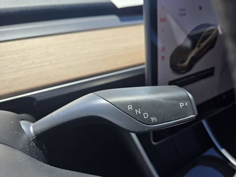 Used 2020 Tesla Model 3 Standard Range Plus RWD image 14
