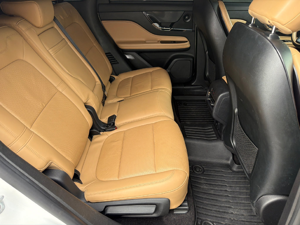 Used 2022 Lincoln Corsair Reserve w/ Luxury Package FWD image 15