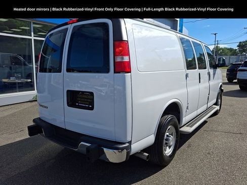 Used 2024 Chevrolet Express 2500 w/ Driver Convenience Package RWD image 10