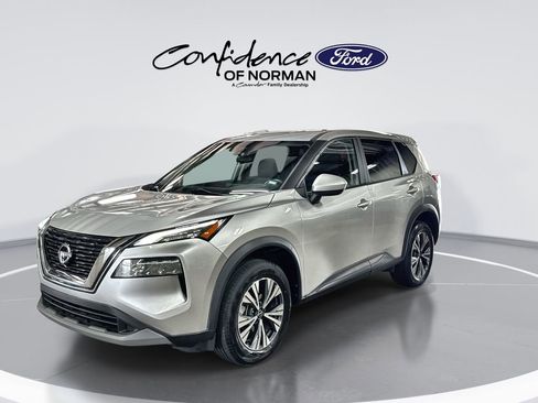Used 2023 Nissan Rogue SV AWD/4WD image 4