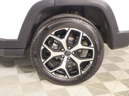 Used 2025 Jeep Compass Limited AWD/4WD image 18