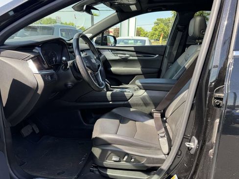Used 2023 Cadillac XT5 Premium Luxury AWD/4WD image 17