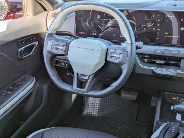 Certified 2025 Kia K4 GT-Line Turbo w/ GT-Line Premium Package FWD image 15