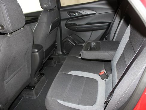 New 2026 Chevrolet TrailBlazer LT w/ Convenience Package FWD image 17