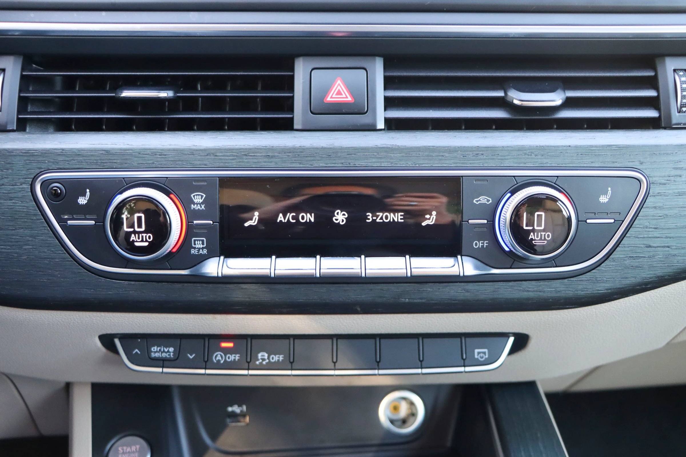 Used 2018 Audi A4 2.0T Ultra Premium w/ Convenience Package FWD image 38