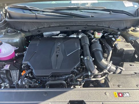 Certified 2025 Hyundai Santa Cruz Limited image 30