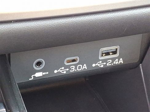 Certified 2025 Subaru Legacy Limited image 25