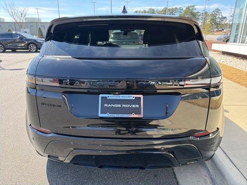 Used 2024 Land Rover Range Rover Evoque Dynamic SE image 4
