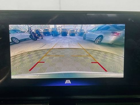 Used 2024 Chevrolet TrailBlazer LT w/ Driver Confidence Package FWD image 22