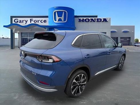 New 2025 VinFast VF 8 Plus image 2