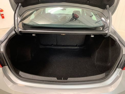 Used 2024 Chevrolet Malibu LT image 18